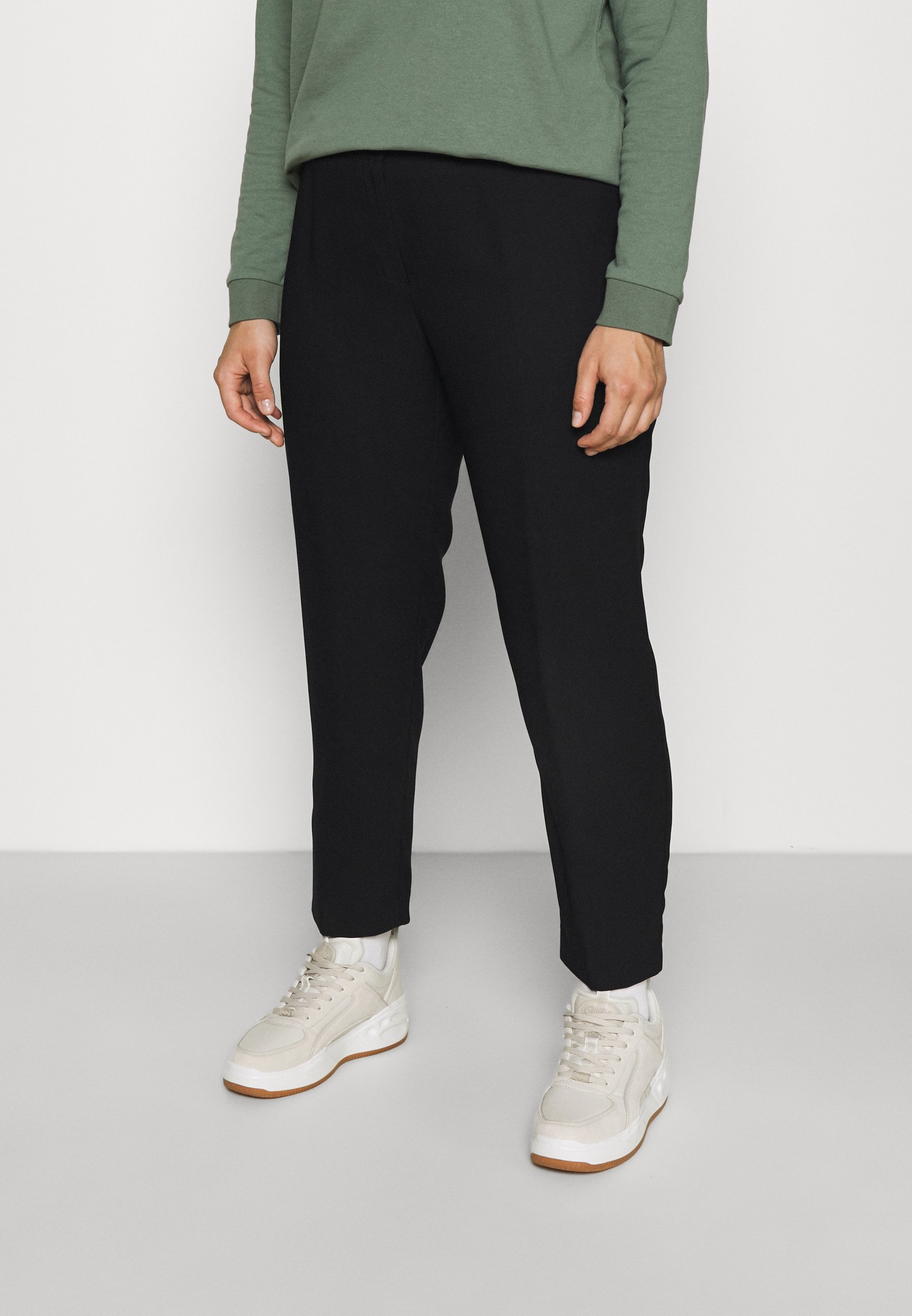 Marina Rinaldi Sport T-shirt Embellished with a Sparkling Bow Size M
