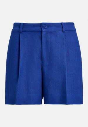 Calções azul espinha de peixe com cintura ajustada, pregas frontais e fecho de botão único, feitos de tecido texturizado.