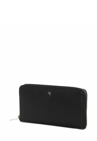 Portefeuille en cuir noir avec fermeture éclair, forme rectangulaire élégante, présentant un petit logo à l'avant et une surface texturée.