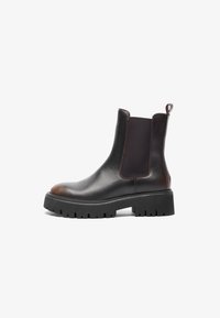 Valitud, dark brown