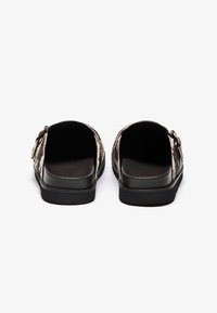 Zign Studio LEATHER UNISEX - Mules - brown