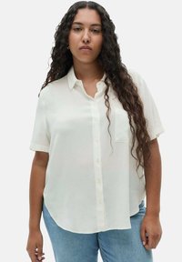 Mango SHORT SLEEVE POCKET - Button-down blouse - off-white