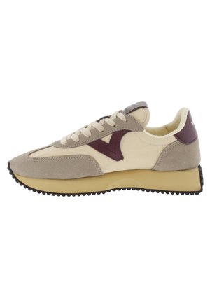Trainers - bordeaux