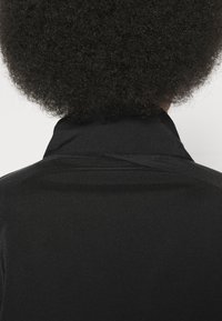 Reebok RUNNING - Veste de running - black