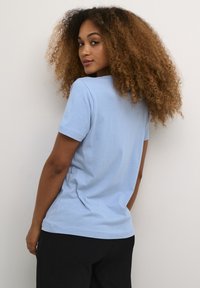 Cream NAIA - Tricou basic - rain washed