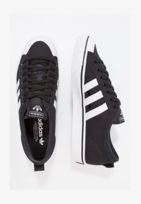 Ei valittu, cblack/ftwwht/ftwwht