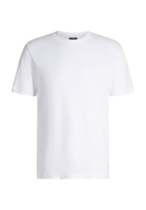 Camiseta blanca de algodón con mangas cortas, cuello redondo y un sutil logo bordado en el pecho izquierdo. Textura suave, ajuste clásico.