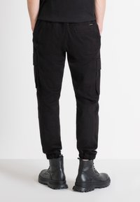 Antony Morato DYLAN REGULAR FIT - Cargobroek - black
