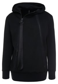 Svart hoodie gjord av ett slätt tyg, med framzippering, justerbar huva och blixtlåsdetalj på bröstet.