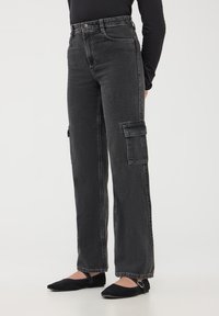 Terranova CARGO WIDE - Jeans a sigaretta - nero denim