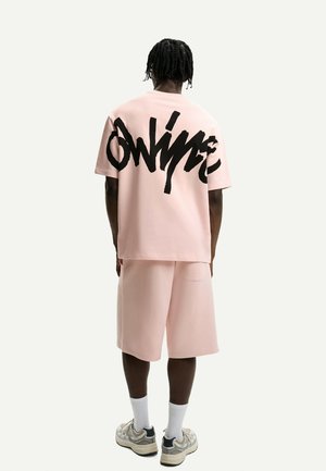 Bershka Tričko s potlačou - light pink