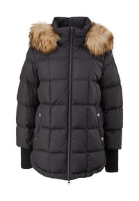Chaqueta de invierno negra acolchada con cremallera frontal, dos bolsillos con botón a presión, puños acanalados y un borde de piel sintética marrón en el cuello.