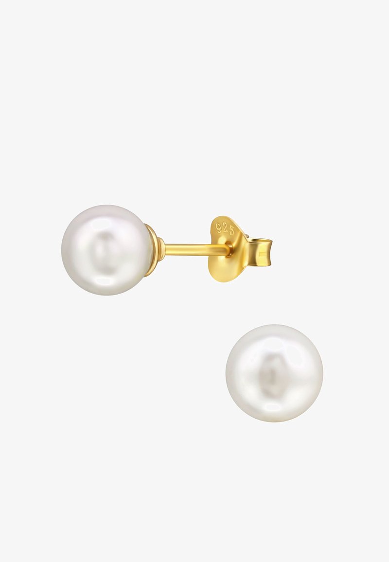 Orecchini a bottone con una sola perla, con perni in oro e retro a farfalla, contrassegnati 925 in argento sterling su sfondo bianco.