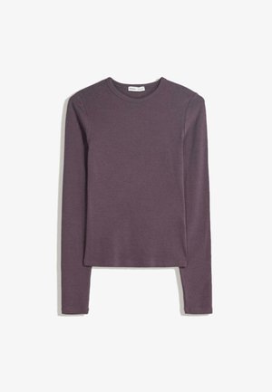 Långärmad, figurnära topp i en dämpad lila färg. Tillverkad av mjukt, stretchigt material med rund halsringning och inga synliga mönster eller accenter.