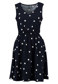 Granatowa sukienka bez rękawów z dekoltem w serek, elastycznym pasem i białymi kropkami. Rozkloszowana spódnica o gładkiej teksturze i subtelnym połysku.