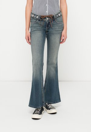 Hollister Co. TREND SANTA MONICA - Alt laienevad teksad - blue denim
