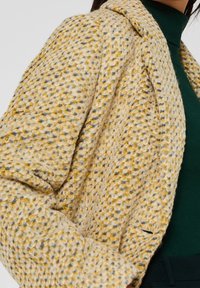 Esprit Halflange jas - light yellow