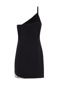 Robe mini asymétrique noire avec une fine bretelle et un embellissement scintillant près de l'ourlet d'un côté.