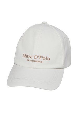 Weißes Baseballcap mit gebogenem Schirm, vorne mit hellbraunem Stick „Marc O'Polo EST. IN STOCKHOLM“.