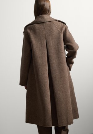 Stefanel, DOUBLE-BREASTED COAT. - Klassischer Mantel - brown
