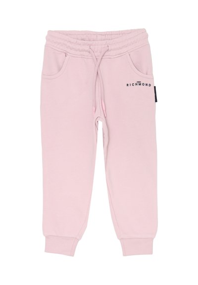 Pantaloni della tuta rosa chiaro con vita elasticizzata, coulisse, tasche laterali, polsini a coste e logo "John Richmond" sulla tasca sinistra.