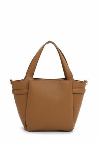 Brun læderhåndtaske med tekstureret overflade, to korte håndtag og en elegant, vinklet form. Har en forlomme og guldfarvede metaldetaljer.