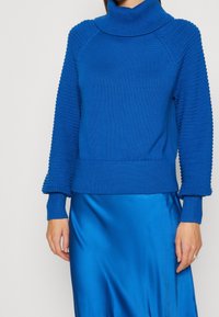 Esprit Sweter