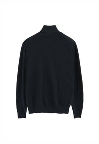 Maglione blu scuro con collo alto e maniche lunghe. Morbida texture lavorata a maglia con polsini e orlo a costine. Design semplice e classico.