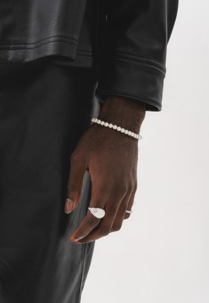 Common Lines, CLASSIC PEARL BRACELET - Bracciale - pearl