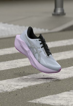 ASICS, NOVABLAST 6 - Обувки за бягане по асфалт - lite show/lavender glow