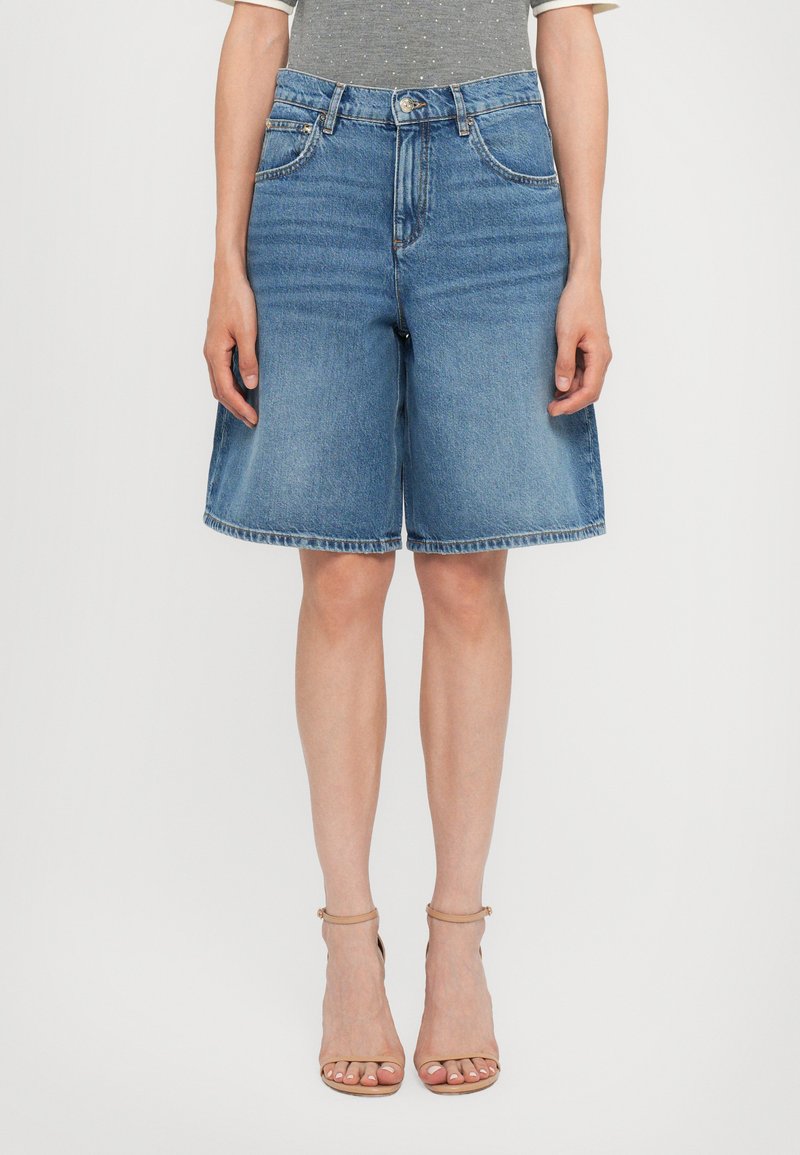 Maje - IBLUE - Jeansshorts - bleu, Forstørre