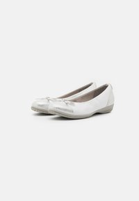 Jana Klassischer Ballerina - white