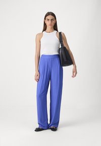 Fabienne Chapot NEALE TROUSERS - Stoffhose - greco blue