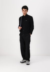Thumbnail Image 3