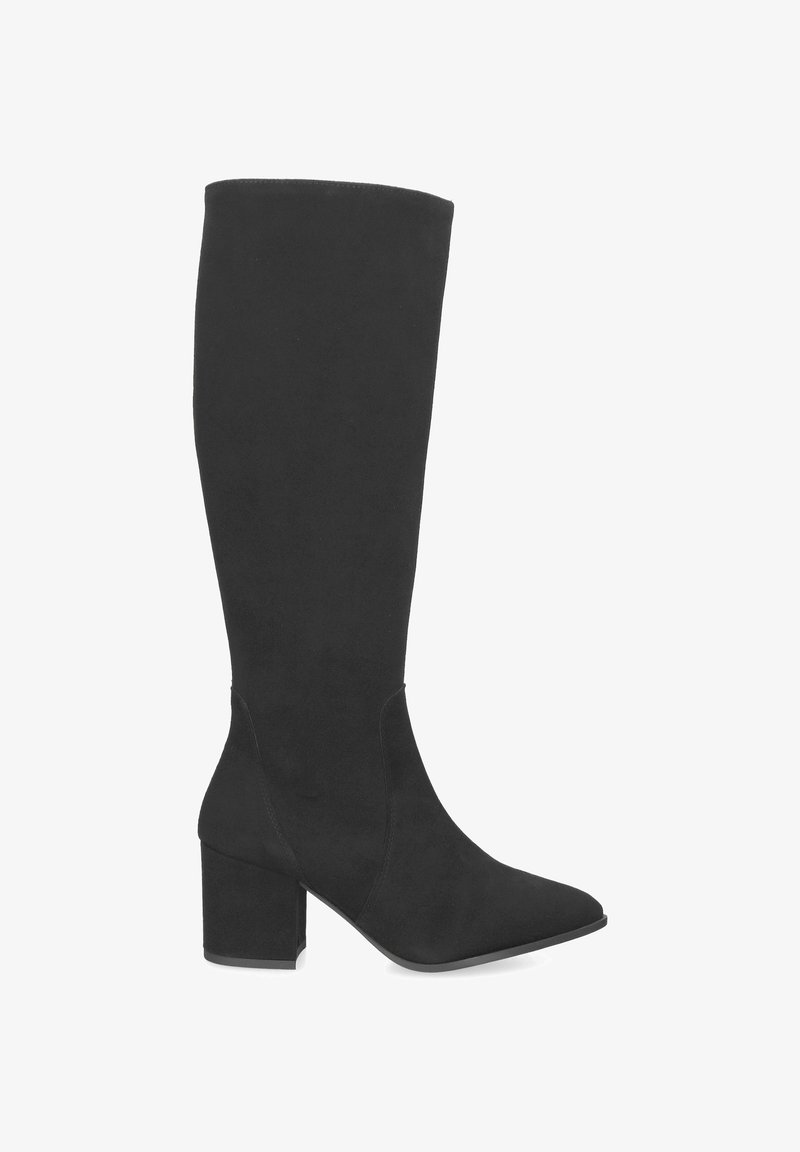 Bottes noires hautes en suède doux, avec un bout pointu, un talon carré épais et sans fermetures visibles. Texture lisse.