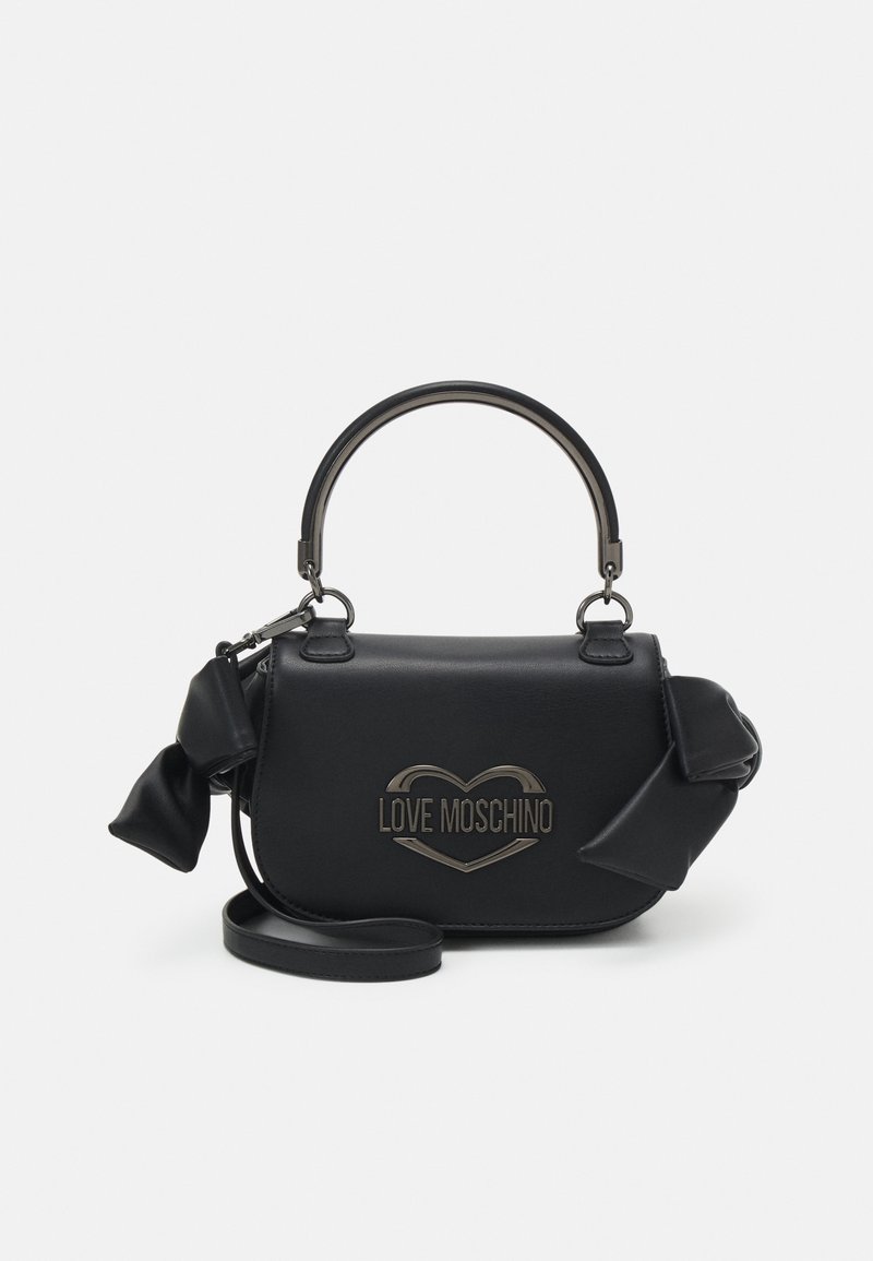 Schwarze Lederhandtasche mit einem strukturierten Design, rundem oberen Griff, abnehmbarem Schulterriemen und einem herzförmigen Logo "LOVE MOSCHINO".