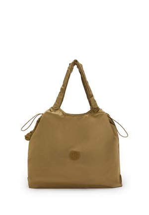 Bolsa tote de nailon en verde oliva con asas cortas, forma redondeada, parte superior fruncida y detalle de logotipo en la parte delantera. Textura suave.