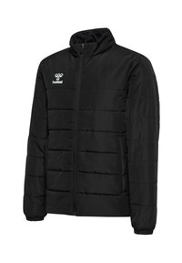 Schwarze gesteppte Daunenjacke mit Frontreißverschluss, elastischen Bündchen, seitlichen Taschen und weißem hummel-Logo auf der linken Brust.