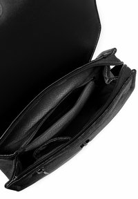 VUCH LINTON MN - Malý batoh  - black