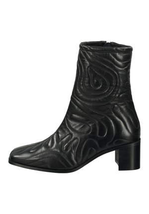 Classic ankle boots - black