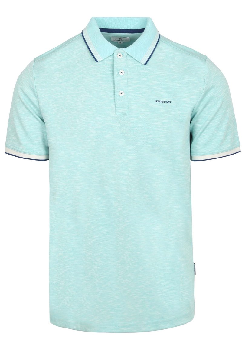 Lichtblauwe polo met een gestructureerde afwerking, twee-knopen sluiting en contrasterende kraag en mouwafwerking met marineblauwe accenten.