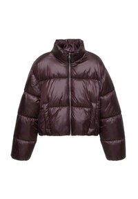 Kurz geschnittene Steppjacke in Tiefpurpur mit hohem Kragen, Reißverschluss und horizontalem Steppmuster sowie zwei Fronttaschen.