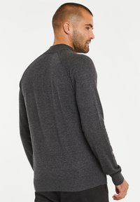 Threadbare PERROT LUXE - Strickpullover - charcoal marl