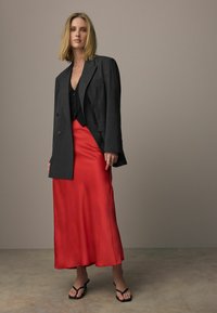 Next TALL - REGULAR FIT - Maxisukňa - red