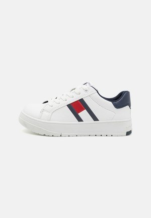 Tommy Hilfiger NATHAN UNISEX - Sneakers basse - white