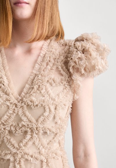 Needle & Thread AMORETTE V NECK GOWN - Gallakjole - sand