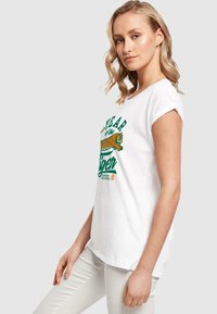 ABSOLUTE CULT STRANGER THINGS HAWKINS YEAR OF THE TIGER 86  - T-shirts med print - white