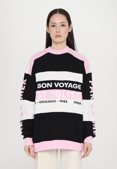 Черно, бяло и розово надразмерно суичър с bold текст "BON VOYAGE STIEGLITZ 1988" и райета. Рибена яка и маншети.