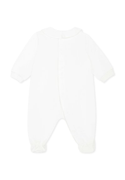 Jumpsuit bianco per neonato con maniche lunghe, chiusura a bottoni sul retro, colletto rotondo, polsini elastici e caviglie arricciate. Materiale liscio e morbido.