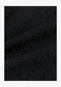 Non selezionato, black